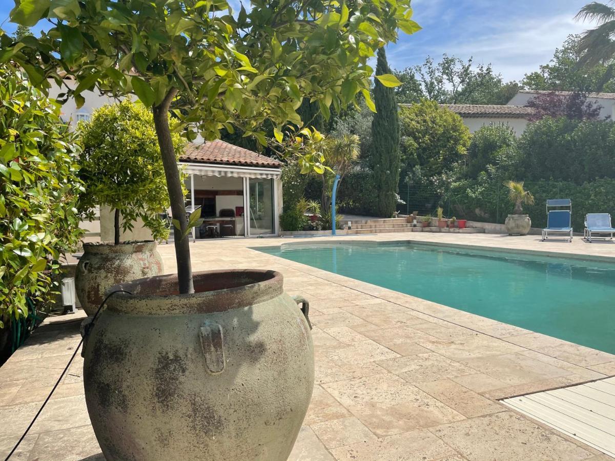 Villa 180 M2 Piscine Draguignan Exterior photo
